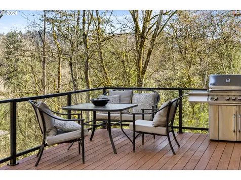 4335 Sw Cullen Boulevard Portland OR 97221