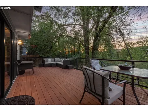 4335 Sw Cullen Boulevard Portland OR 97221