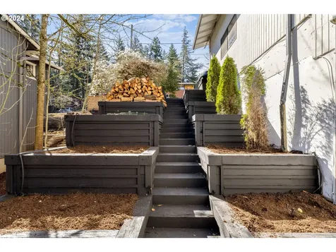 4335 Sw Cullen Boulevard Portland OR 97221