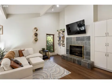 4335 Sw Cullen Boulevard Portland OR 97221