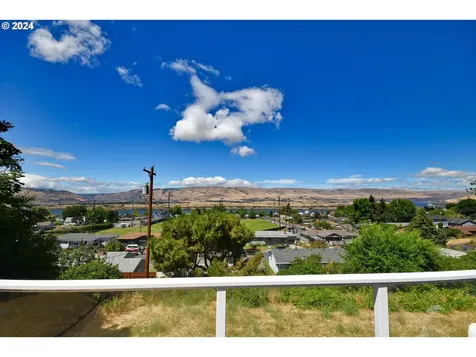 1511 Quinton Street The Dalles OR 97058