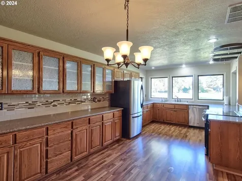 1247 NW Torres Pine Court Mcminnville OR 97128