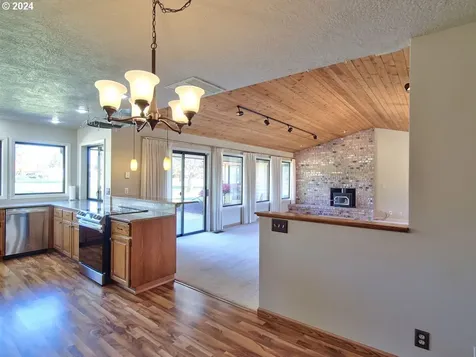 1247 NW Torres Pine Court Mcminnville OR 97128