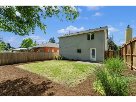 6326 Se Cesar E Chavez Boulevard Portland OR 97202