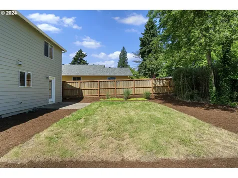 6326 Se Cesar E Chavez Boulevard Portland OR 97202