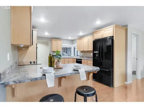 16735 Buckingham Drive Gladstone OR 97027