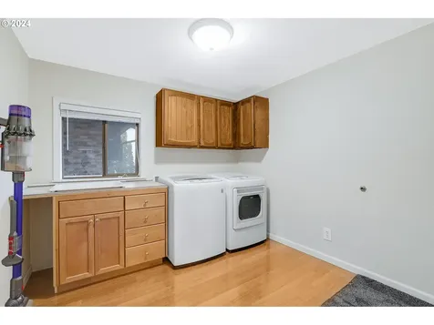 16735 Buckingham Drive Gladstone OR 97027