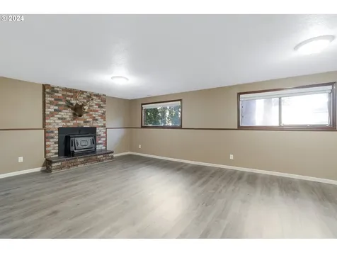 16735 Buckingham Drive Gladstone OR 97027