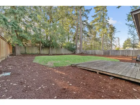 16735 Buckingham Drive Gladstone OR 97027
