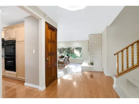 16735 Buckingham Drive Gladstone OR 97027
