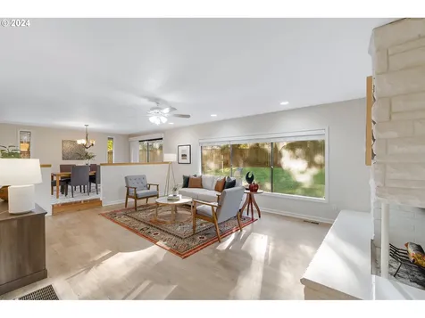 16735 Buckingham Drive Gladstone OR 97027