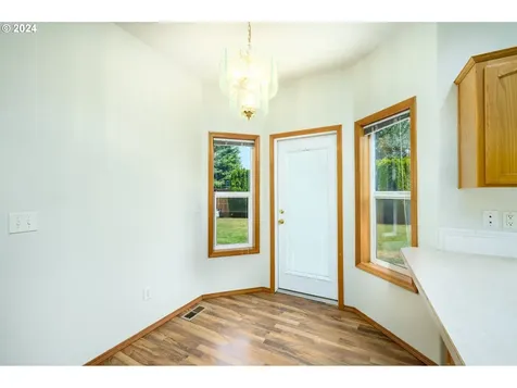 896 Ne Ashby Court Mcminnville OR 97128