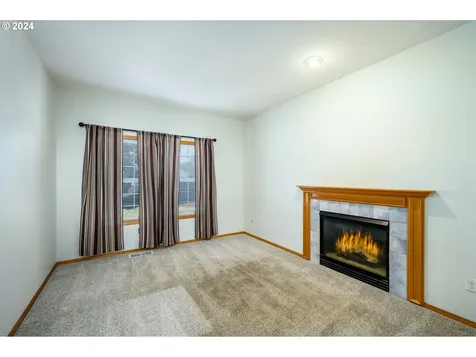 896 Ne Ashby Court Mcminnville OR 97128