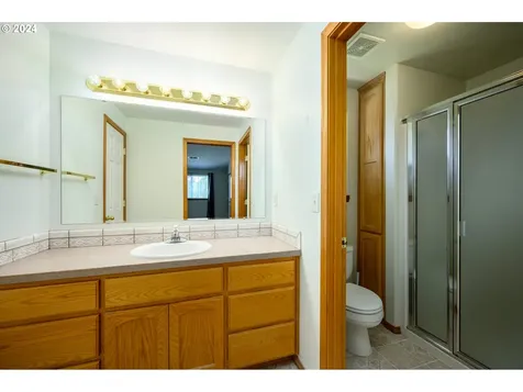 896 Ne Ashby Court Mcminnville OR 97128