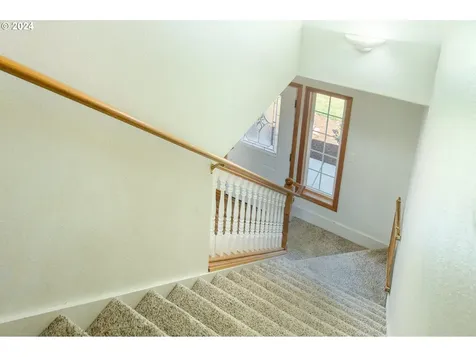 896 Ne Ashby Court Mcminnville OR 97128