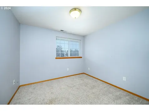 896 Ne Ashby Court Mcminnville OR 97128