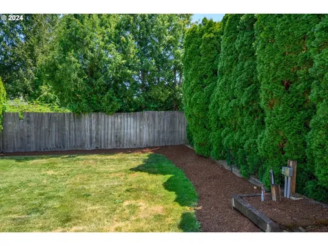 896 Ne Ashby Court Mcminnville OR 97128
