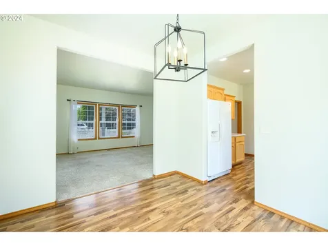896 Ne Ashby Court Mcminnville OR 97128