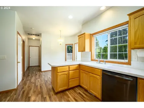 896 Ne Ashby Court Mcminnville OR 97128