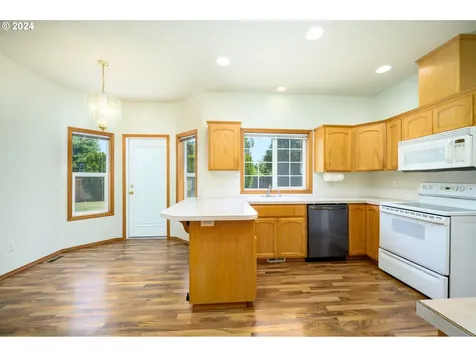 896 Ne Ashby Court Mcminnville OR 97128