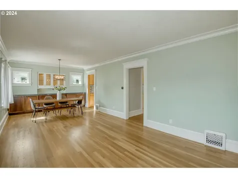 6717 N Michigan Avenue Portland OR 97217
