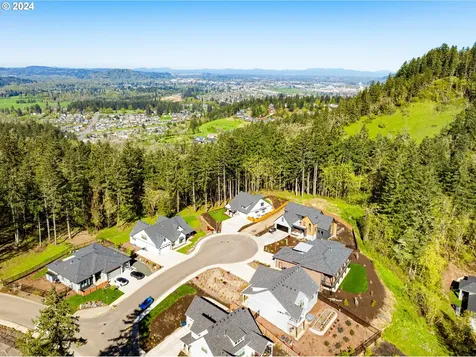 989 S 66th Court Springfield OR 97478