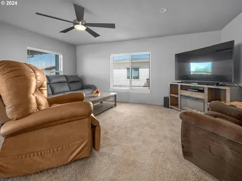 1400 Boardwalk Avenue Molalla OR 97038