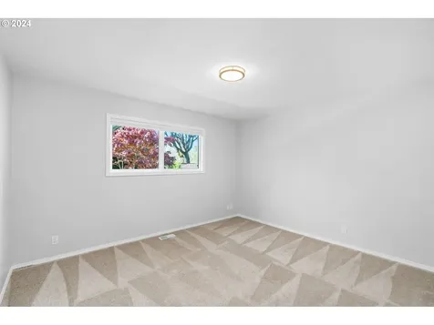 1028 NW Darnielle Street Hillsboro OR 97124