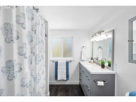 1028 NW Darnielle Street Hillsboro OR 97124