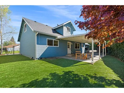 1028 NW Darnielle Street Hillsboro OR 97124