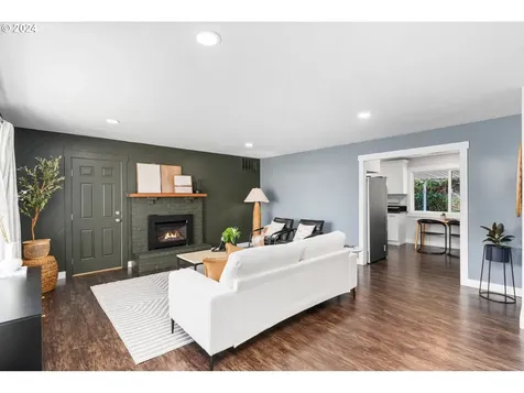 1028 NW Darnielle Street Hillsboro OR 97124