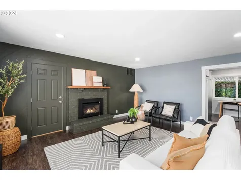 1028 NW Darnielle Street Hillsboro OR 97124