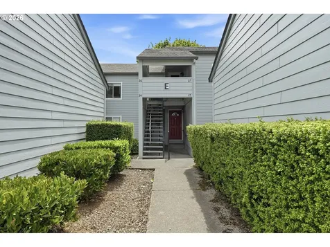 159 SW Florence Avenue Gresham OR 97080