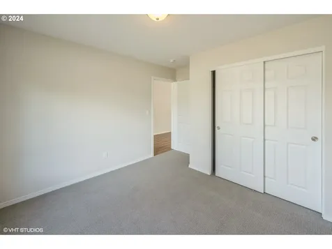 76305 Garden Road Oakridge OR 97463