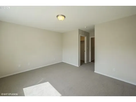 76305 Garden Road Oakridge OR 97463