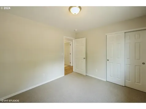 76305 Garden Road Oakridge OR 97463