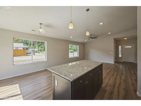 76305 Garden Road Oakridge OR 97463