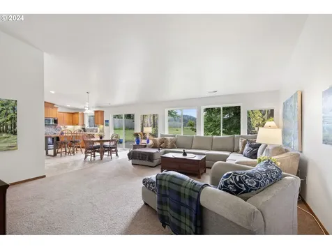 8097 Bewley Street Bay City OR 97107