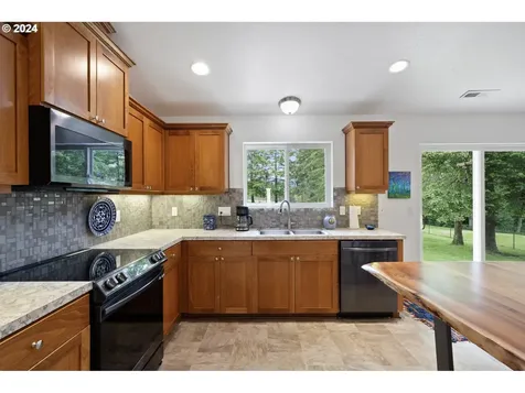 8097 Bewley Street Bay City OR 97107