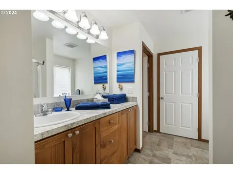 8097 Bewley Street Bay City OR 97107