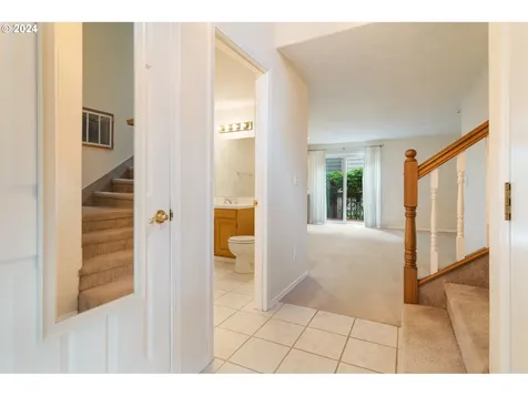 9448 Sw Wood Parkway Portland OR 97219