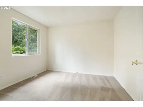 9448 Sw Wood Parkway Portland OR 97219
