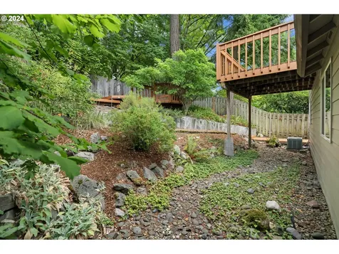 9448 Sw Wood Parkway Portland OR 97219