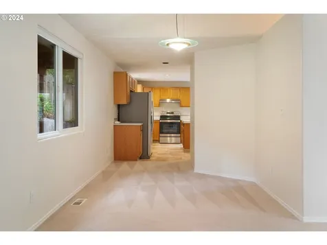 9448 Sw Wood Parkway Portland OR 97219