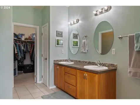 2055 Coal Creek Road Longview WA 98632