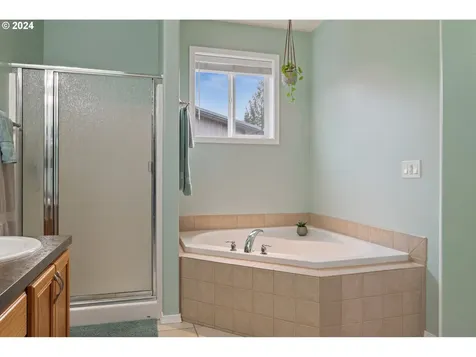 2055 Coal Creek Road Longview WA 98632