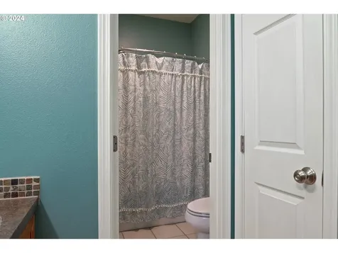 2055 Coal Creek Road Longview WA 98632