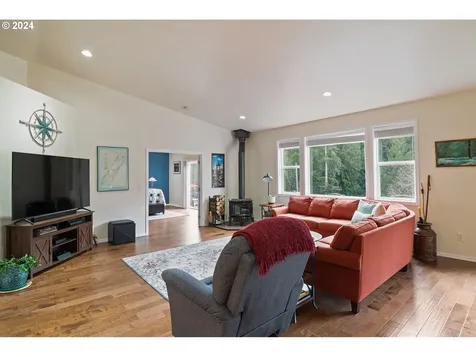 2055 Coal Creek Road Longview WA 98632