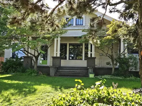 1914 W 10th Street The Dalles OR 97058
