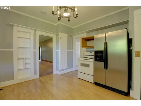 1914 W 10th Street The Dalles OR 97058